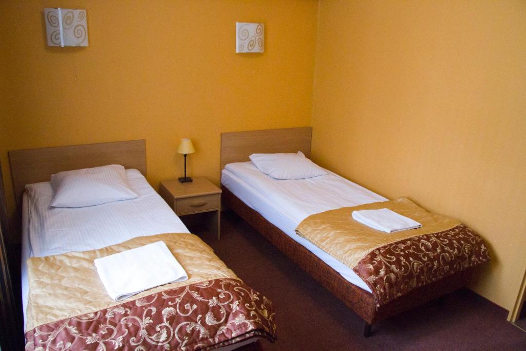 Hotel Iskra Rzeszow Room photo